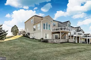 300 S Caldwell Cir, Downingtown, PA 19335 - Photo 51