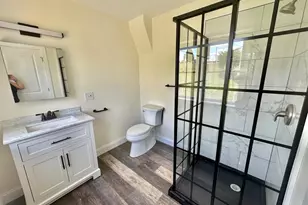 825 Maple Ave, Phoenixville, PA 19460 - Photo 17