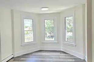 825 Maple Ave, Phoenixville, PA 19460 - Photo 3