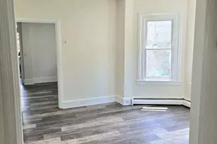 825 Maple Ave, Phoenixville, PA 19460 - Photo 9