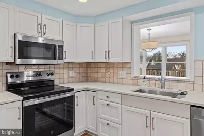 18 Manor Road, Paoli, PA 19301 - Photo 11