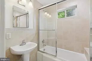 1138 E Schuylkill Rd, Pottstown, PA 19465 - Photo 9