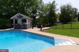 1007 Wyoming Cir, Lincoln University, PA 19352 - Photo 37