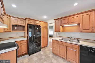 100 N Guthriesville Road, Downingtown, PA 19335 - Photo 15