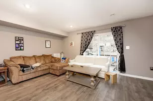 329 Mt Pleasant St, Coatesville, PA 19320 - Photo 5