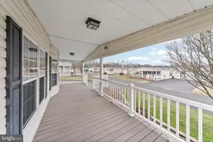 412 Aspen St, Coatesville, PA 19320 - Photo 3