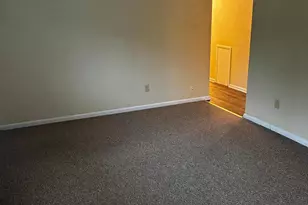 120 N Penn St, Spring City, PA 19475 - Photo 5