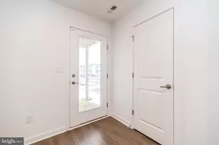 910 Magnolia Ln, Spring City, PA 19475 - Photo 9