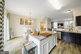 1816 Honeysuckle Ct, Downingtown, PA 19335 - Photo 3