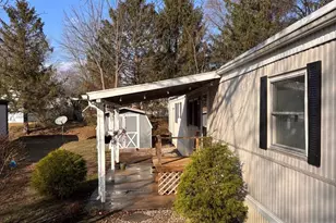 7 Oak Dr, Spring City, PA 19475 - Photo 1