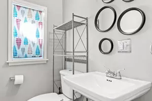 389 1st Ave, Phoenixville, PA 19460 - Photo 7