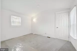 8 Cherokee Ln, Honey Brook, PA 19344 - Photo 9