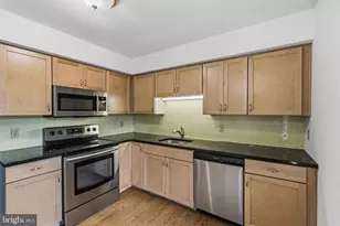 208 Valley Stream Ln, Chesterbrook, PA 19087 - Photo 13