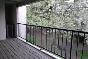 208 Valley Ln, Chesterbrook, PA 19087 - Photo 5