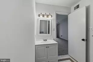 208 Valley Stream Ln, Chesterbrook, PA 19087 - Photo 29