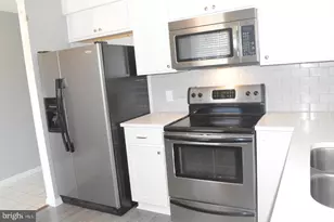 379 Westridge Cir, Phoenixville, PA 19460 - Photo 5