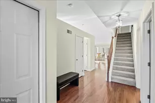 9 Parkside Dr, Elverson, PA 19520 - Photo 3