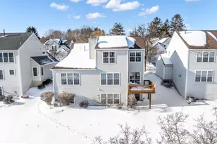 403 Carpenters Cove Ln, Downingtown, PA 19335 - Photo 3