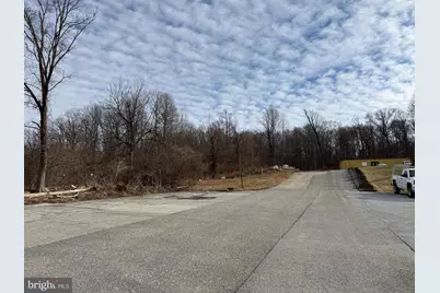 9 S Malin Road, Malvern, PA 19355 - Photo 3