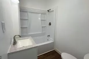 11 Newport Ave, Parkesburg, PA 19365 - Photo 9