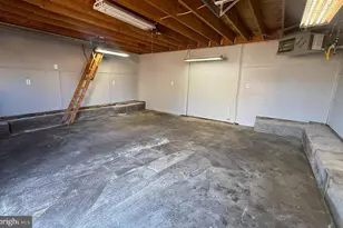 11 Newport Ave, Parkesburg, PA 19365 - Photo 25