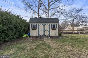 310 Locust Dr, Phoenixville, PA 19460 - Photo 35