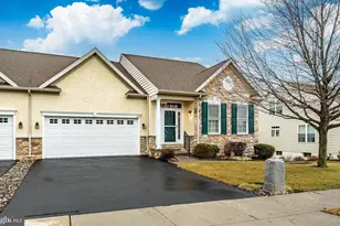 121 Augusta Dr, Honey Brook, PA 19344 - Photo 1