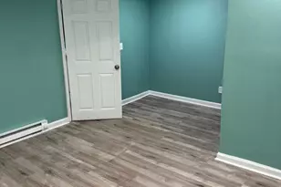 1806 Crest Dr, Coatesville, PA 19320 - Photo 9