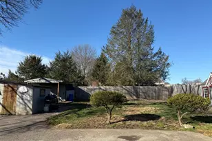 212 Cochran St, Cochranville, PA 19330 - Photo 17