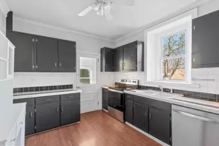 54 N Church St, Spring City, PA 19475 - Photo 5