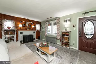 1062 W Meadowbrook Rd, Pottstown, PA 19465 - Photo 5