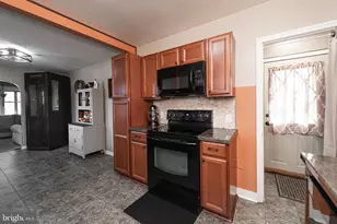 1062 W Meadowbrook Rd, Pottstown, PA 19465 - Photo 13