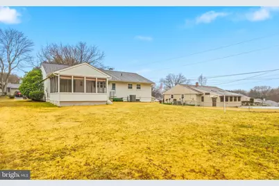 212 N Lake Drive, Downingtown, PA 19335 - Photo 17