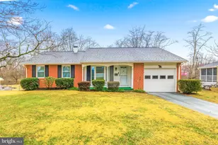 212 N Lake Dr, Downingtown, PA 19335 - Photo 1