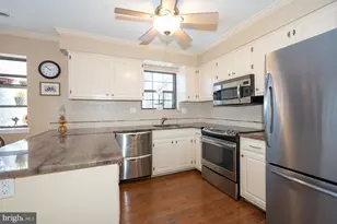 1905 Weatherstone Dr, Paoli, PA 19301 - Photo 11