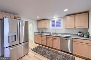 543 Vanderslice St, Phoenixville, PA 19460 - Photo 11