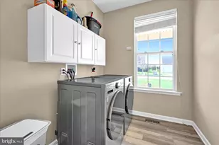 723 Franklin St, Coatesville, PA 19320 - Photo 35