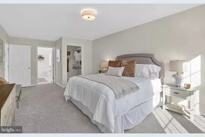 886 S York Drive, Downingtown, PA 19335 - Photo 5