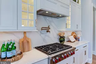 718 Waterloo, Devon, PA 19333 - Photo 7