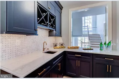 718 Waterloo, Devon, PA 19333 - Photo 9