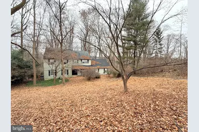 1038 Edgewood Chase, Glen Mills, PA 19342 - Photo 3