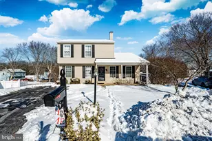 22 Windemere Ct, Downingtown, PA 19335 - Photo 1