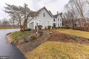 300 Bell Ct, Exton, PA 19341 - Photo 7