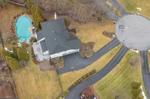 300 Bell Ct, Exton, PA 19341 - Photo 3