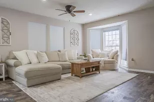 117 N Savanna Dr, Pottstown, PA 19465 - Photo 39