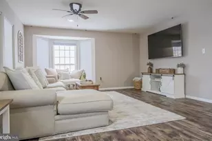 117 N Savanna Dr, Pottstown, PA 19465 - Photo 35