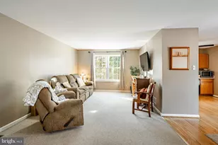 300 Revere Ct, Coatesville, PA 19320 - Photo 5