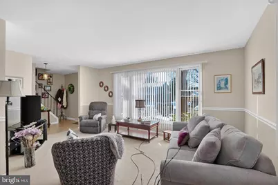 305 N Lake Drive, Downingtown, PA 19335 - Photo 5