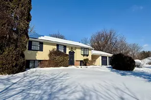 110 Wendy Cir, Coatesville, PA 19320 - Photo 3