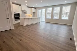 38 Grayson Ln, Downingtown, PA 19335 - Photo 5